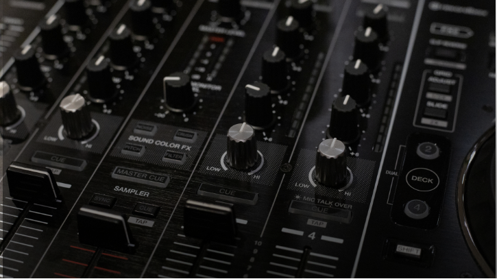 AC/DC – ’74 Jailbreak